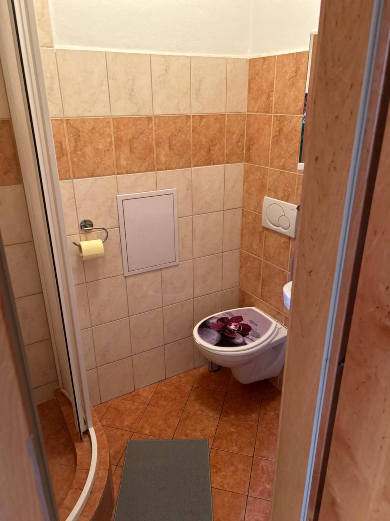 Appartement Plaza De Luxe à Bratislava Extérieur photo