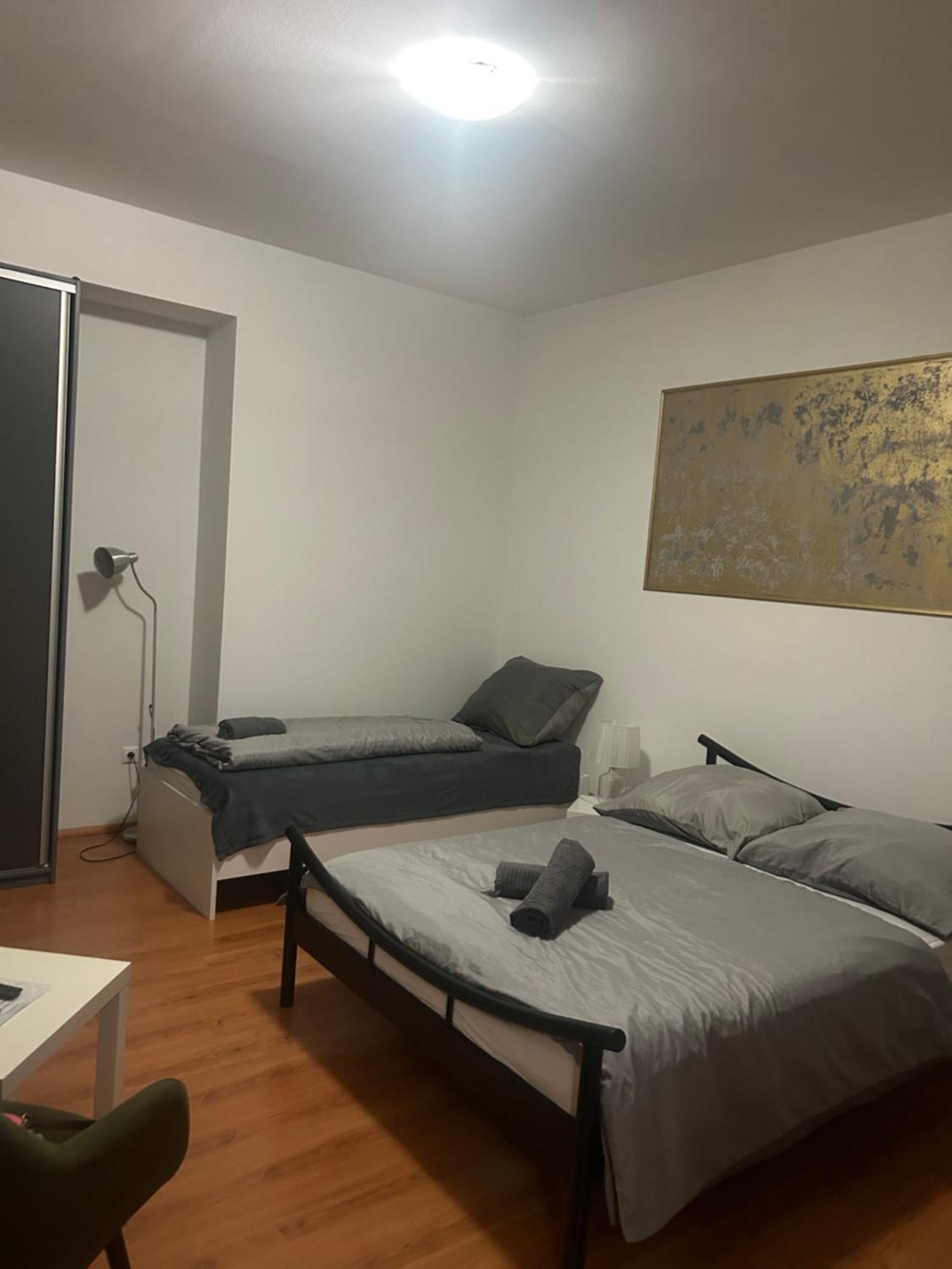 Appartement Plaza De Luxe à Bratislava Extérieur photo